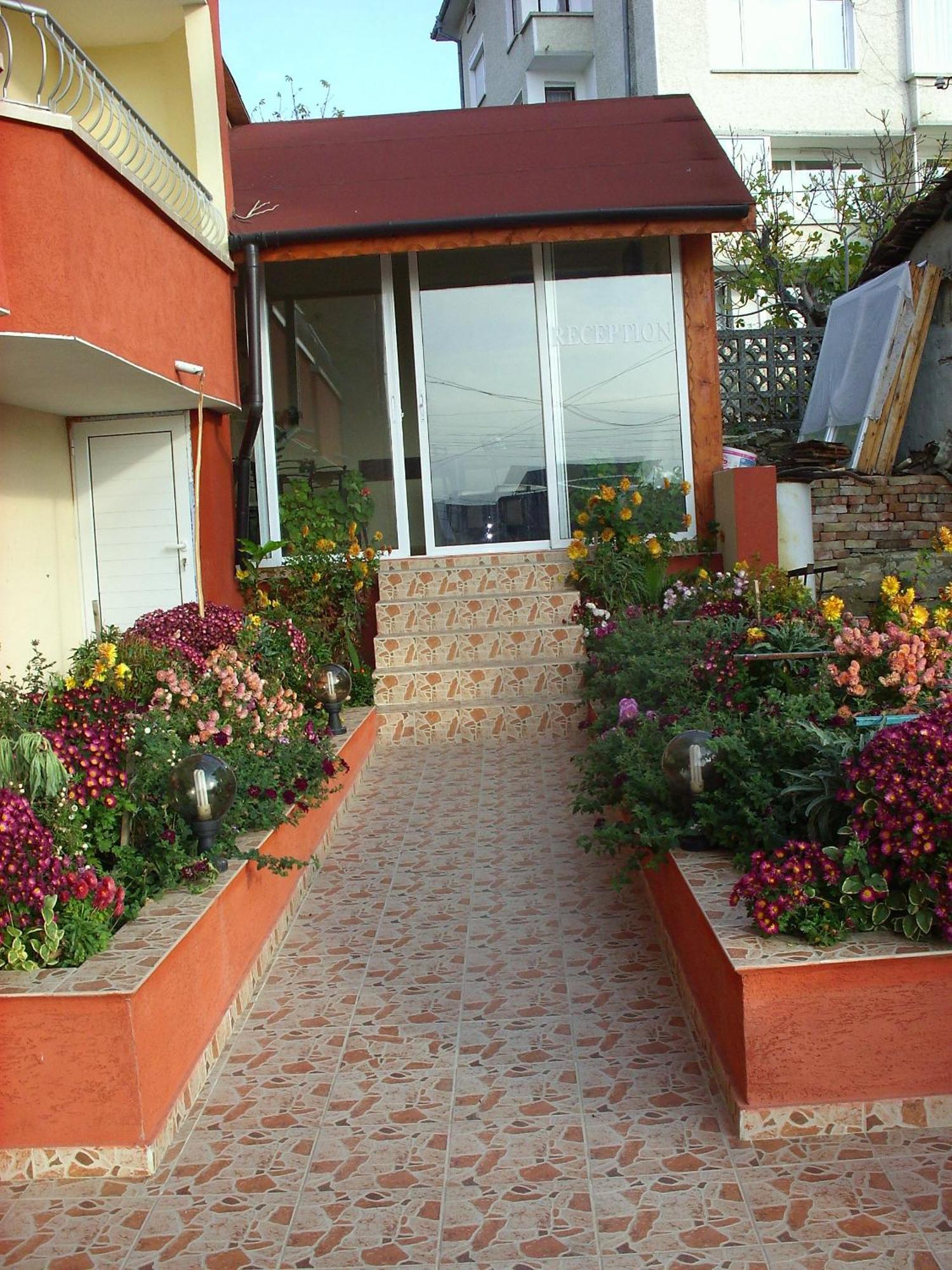 Hotel Babeva Sveti Vlas Exteriör bild