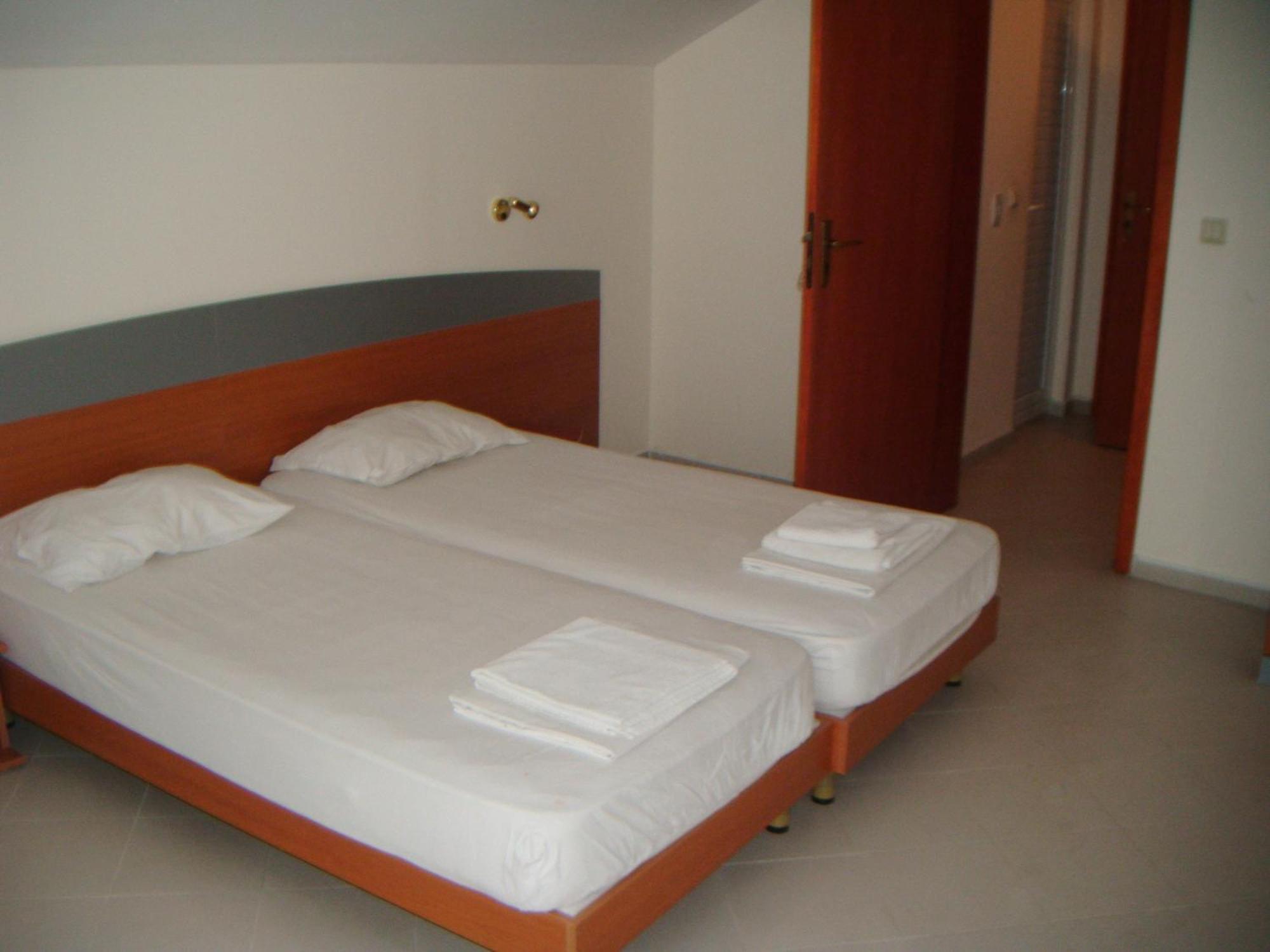 Hotel Babeva Sveti Vlas Exteriör bild