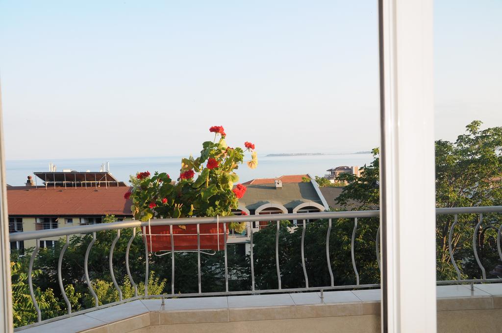 Hotel Babeva Sveti Vlas Exteriör bild
