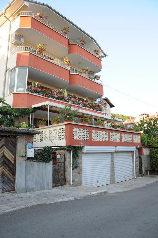 Hotel Babeva Sveti Vlas Exteriör bild